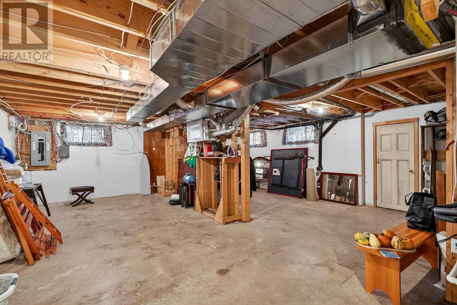 Property 4 of 50 of 168 Highway 307