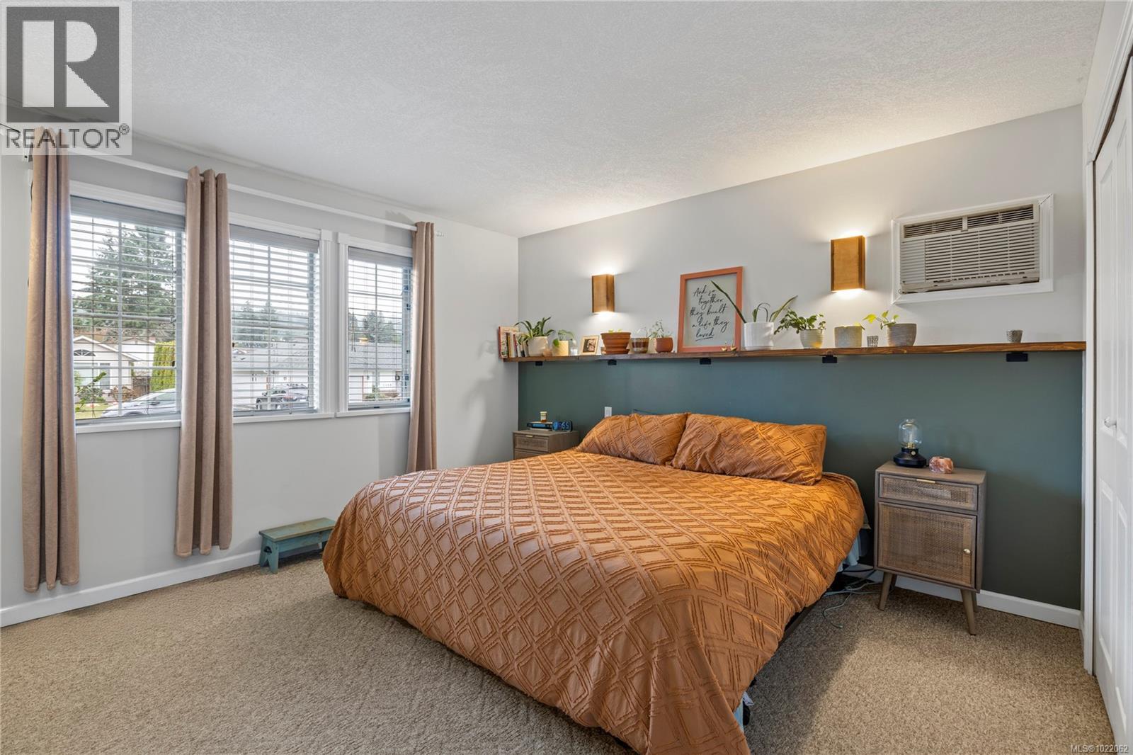 1117 Cloke Rd, Ladysmith