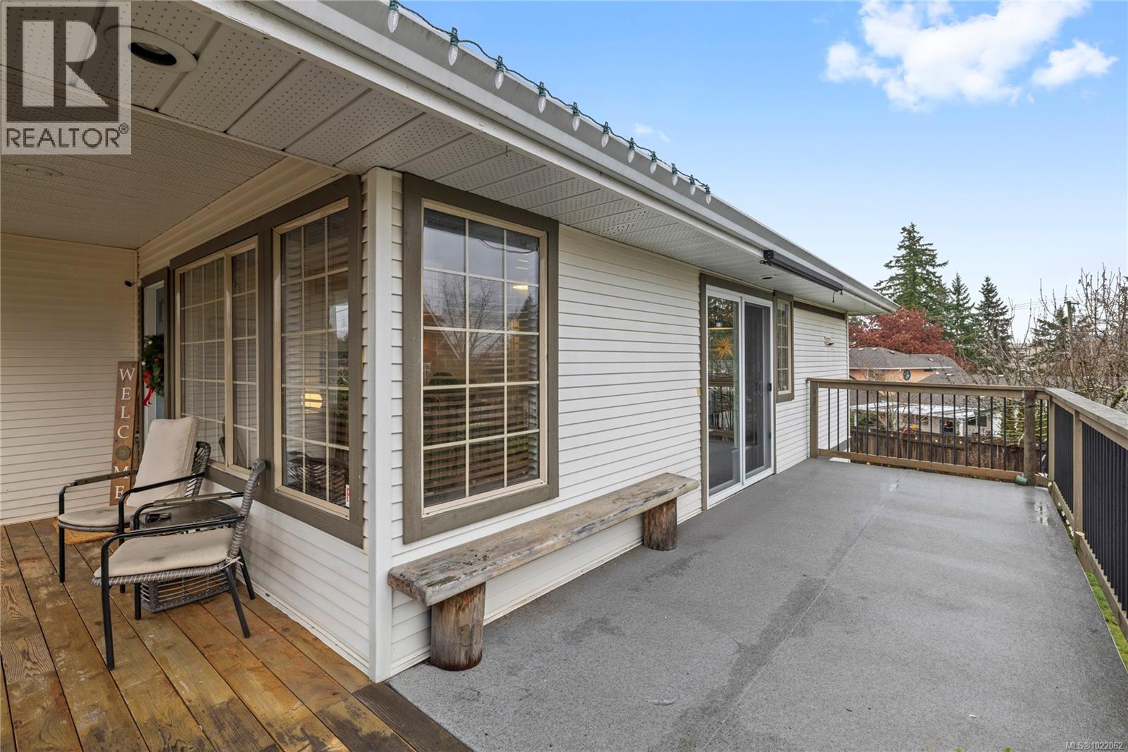 1117 Cloke Rd, Ladysmith