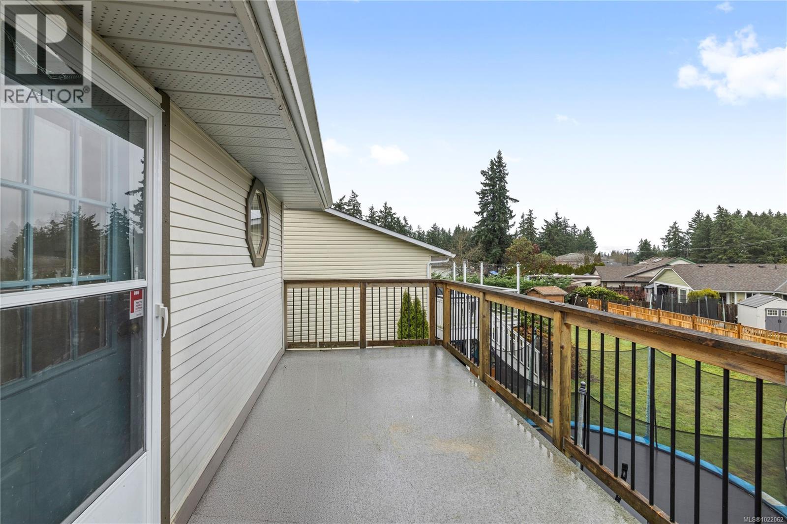 1117 Cloke Rd, Ladysmith