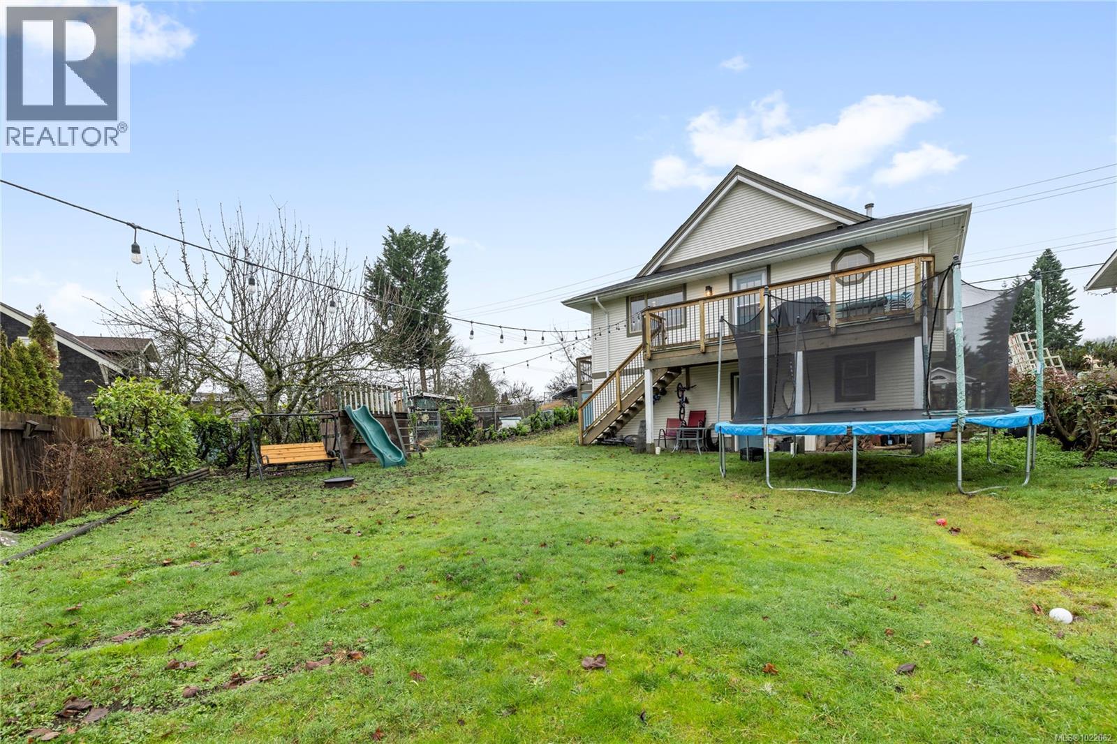 1117 Cloke Rd, Ladysmith
