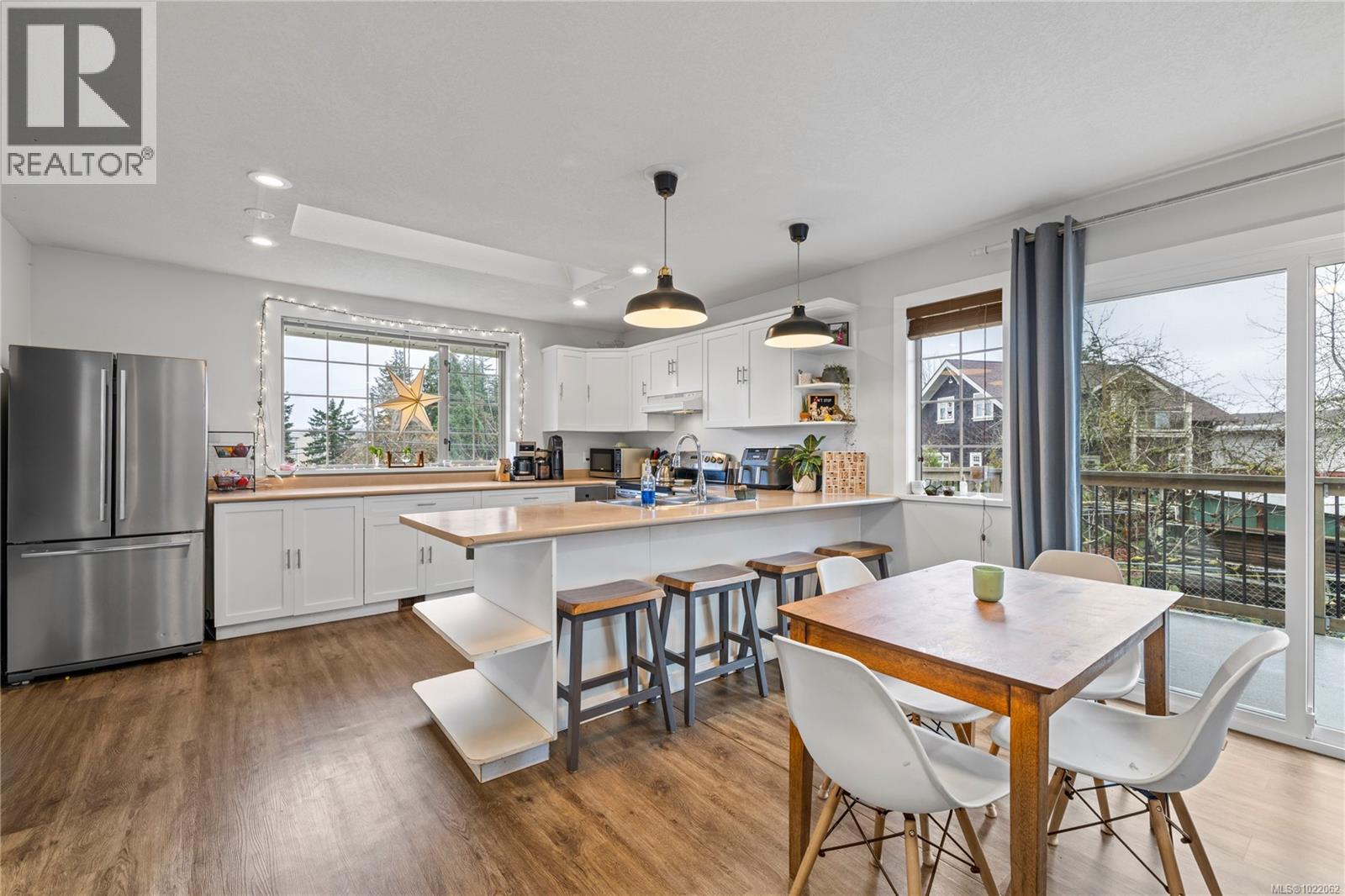 1117 Cloke Rd, Ladysmith