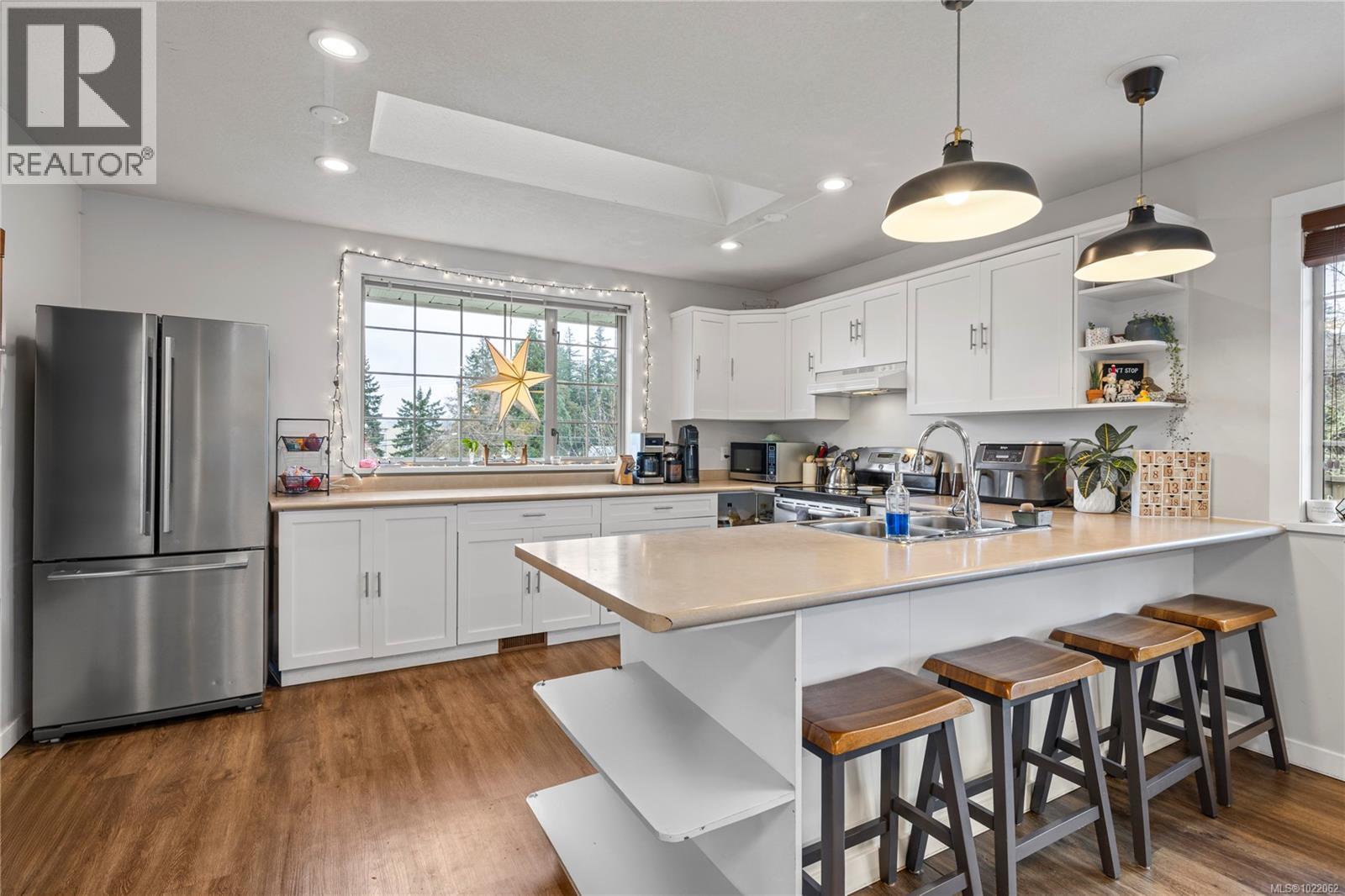 1117 Cloke Rd, Ladysmith