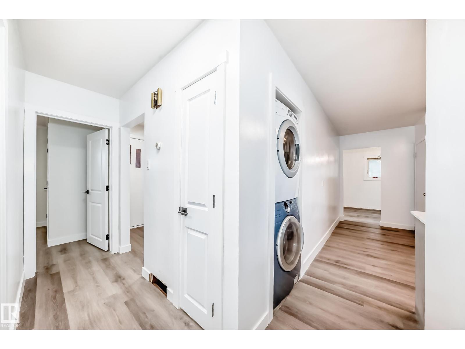 9126 152 St NW, Edmonton