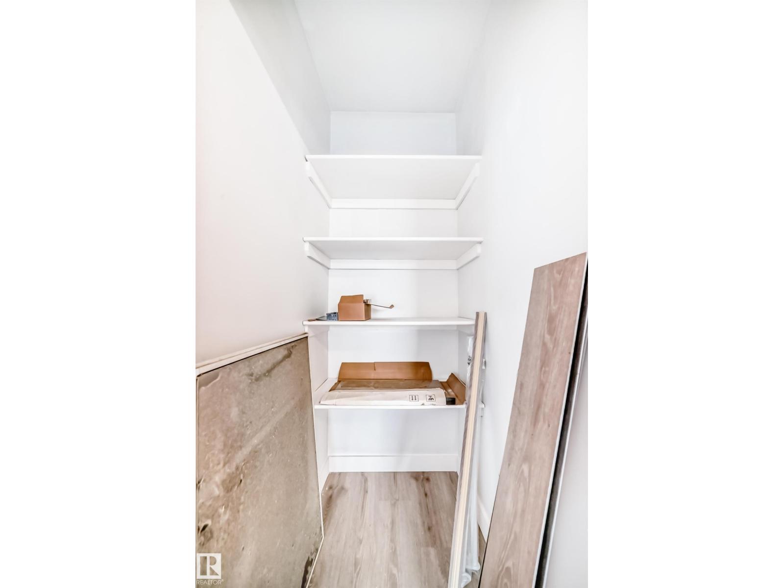 9126 152 St NW, Edmonton