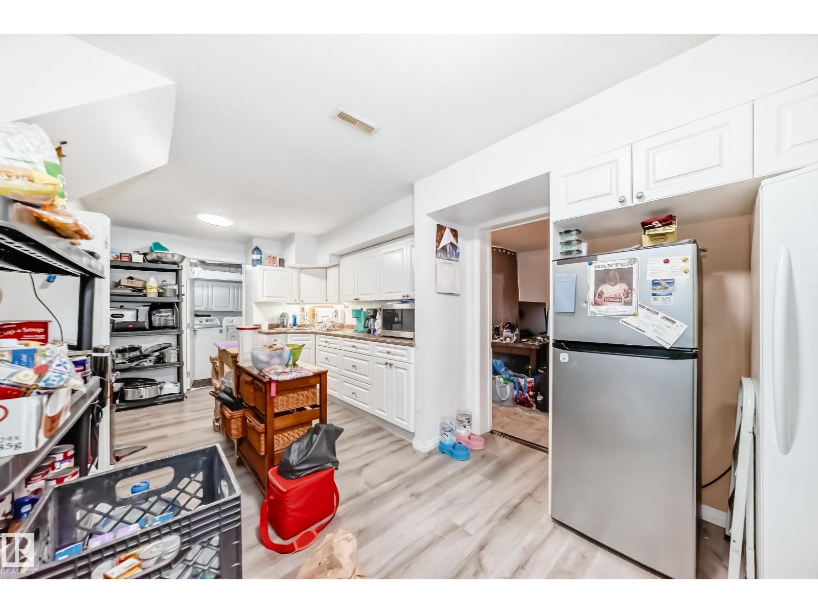 9126 152 St NW, Edmonton