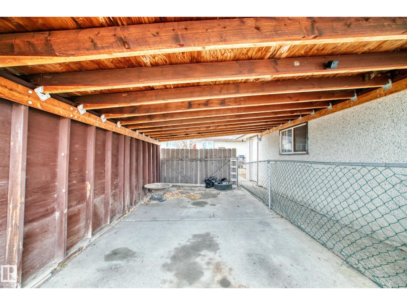 9126 152 St NW, Edmonton