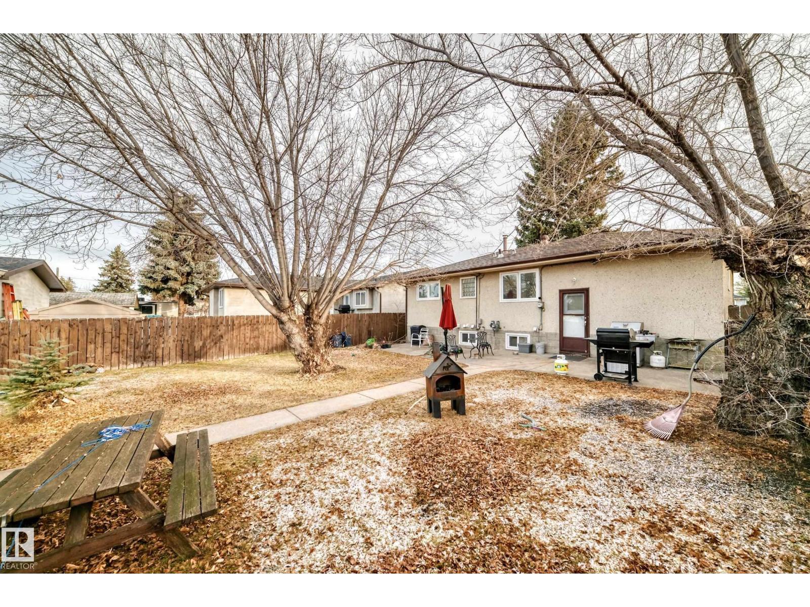 9126 152 St NW, Edmonton