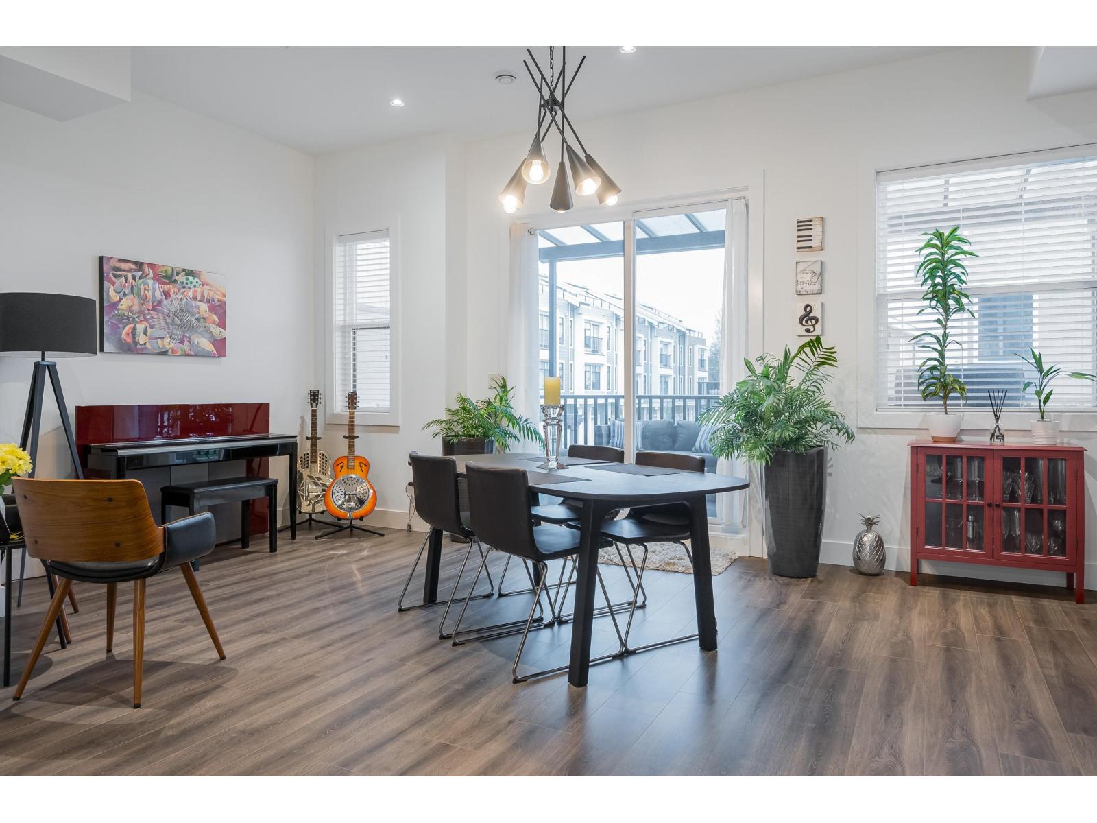 8141 202 STREET, Langley