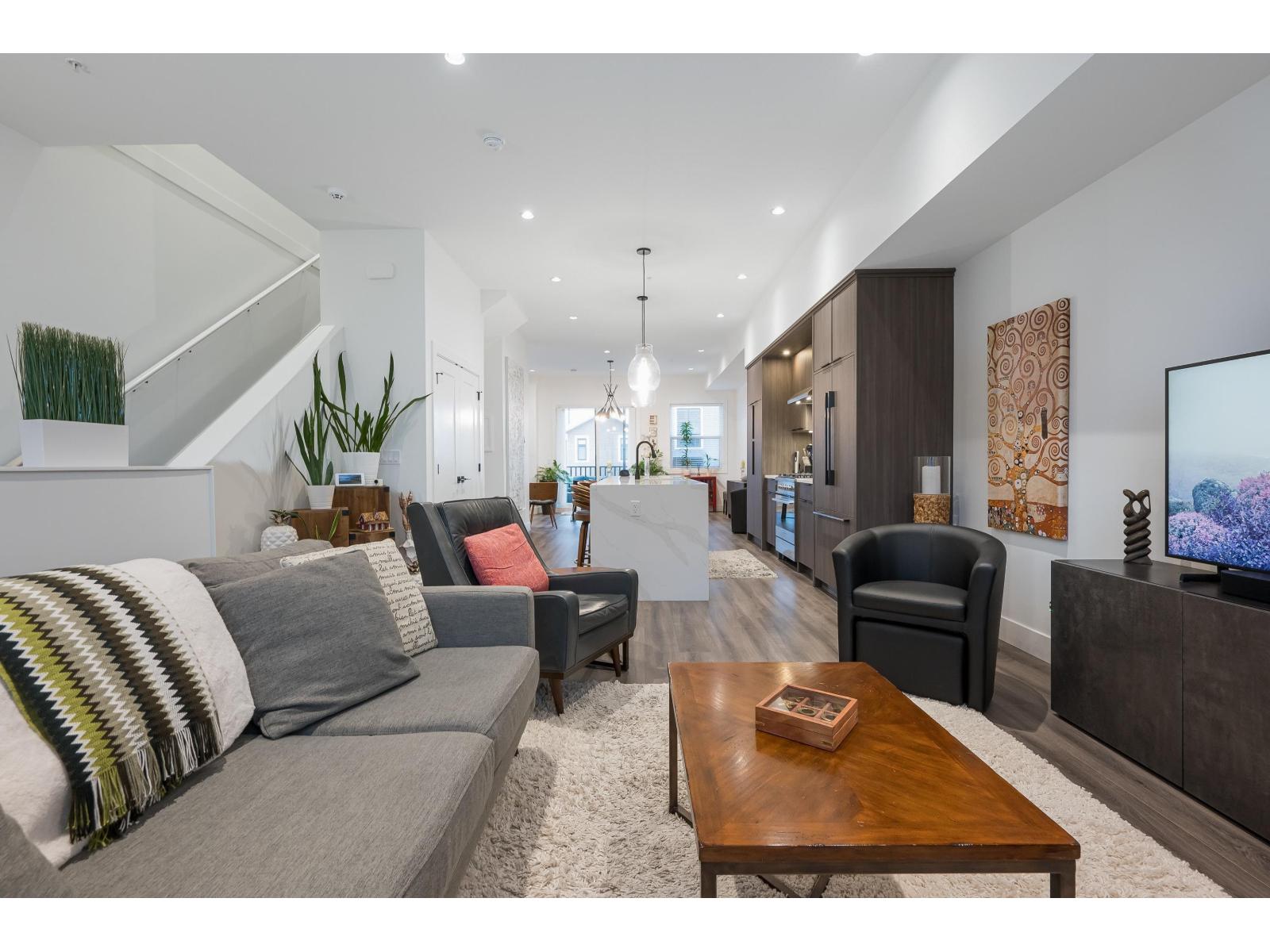 8141 202 STREET, Langley