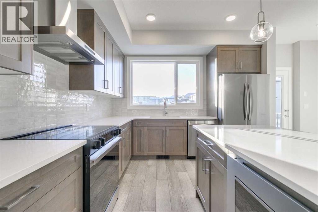 Single Family House for Sale in  Silverton Glen Way SW Silverado Calgary 