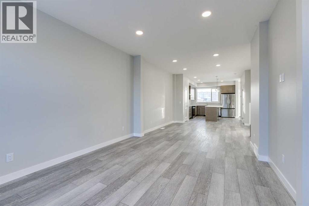 Single Family House for Sale in  Silverton Glen Way SW Silverado Calgary 