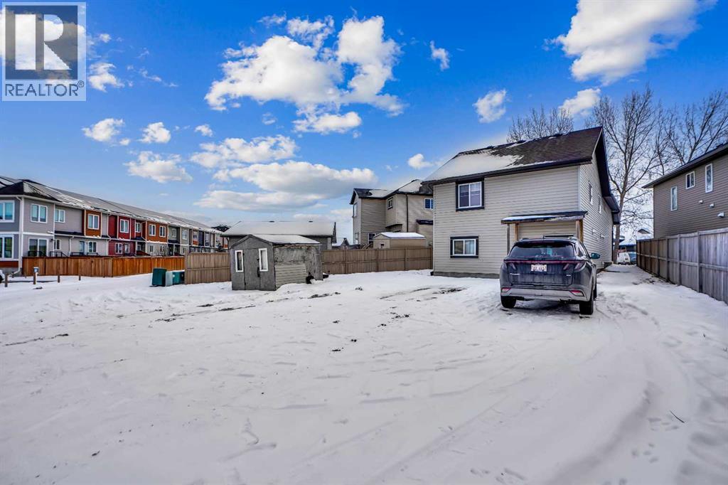 Single Family House Bi-level for Sale in  Martinwood Place NE Martindale Calgary 