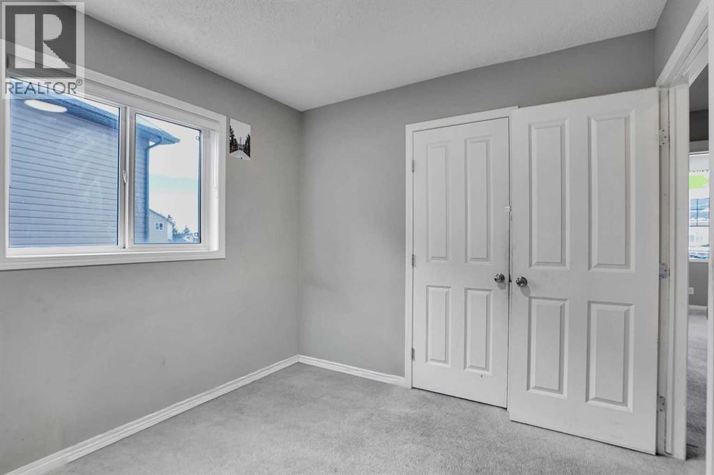 Single Family House Bi-level for Sale in  Martinwood Place NE Martindale Calgary 