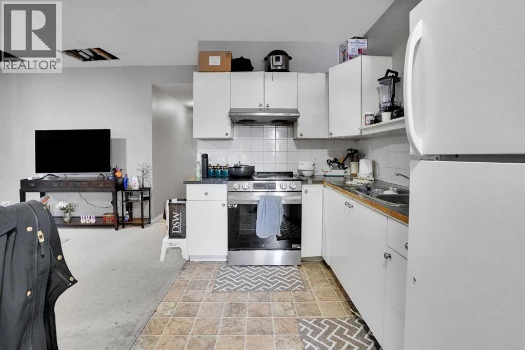 Single Family House Bi-level for Sale in  Martinwood Place NE Martindale Calgary 