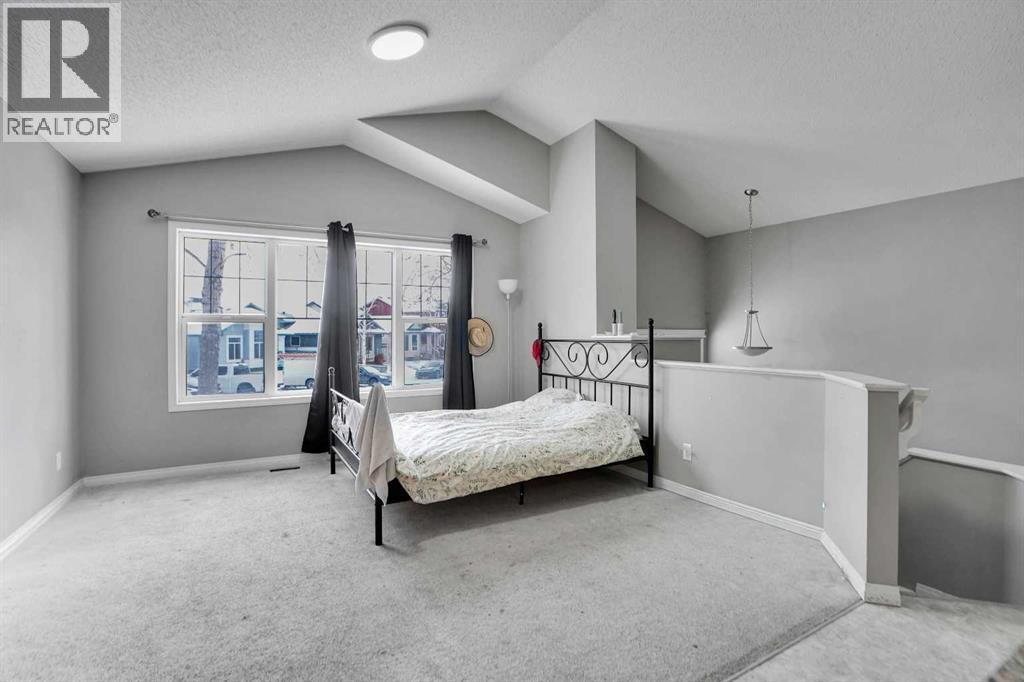 Single Family House Bi-level for Sale in  Martinwood Place NE Martindale Calgary 