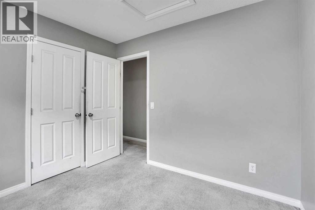 Single Family House Bi-level for Sale in  Martinwood Place NE Martindale Calgary 
