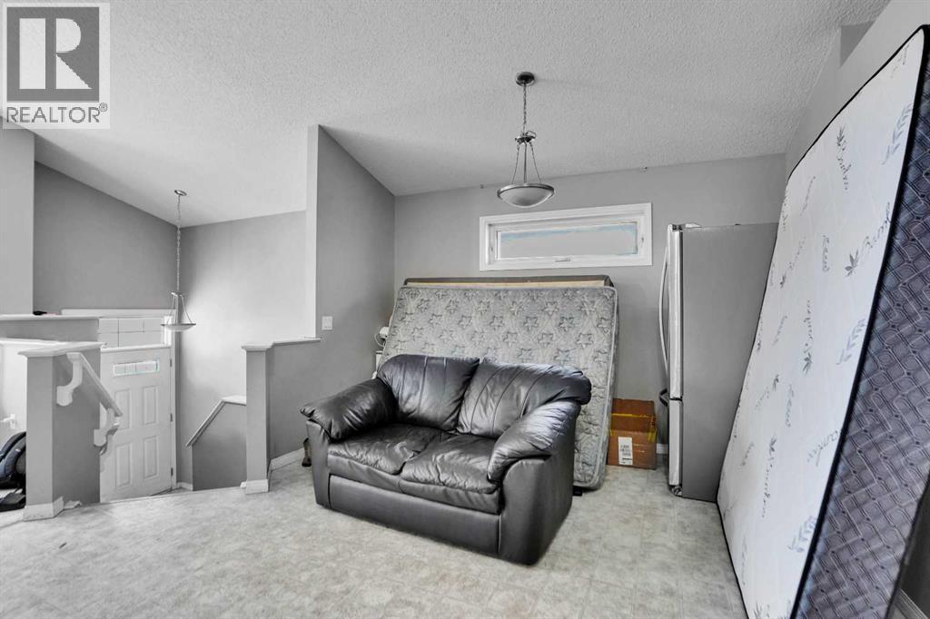 Single Family House Bi-level for Sale in  Martinwood Place NE Martindale Calgary 