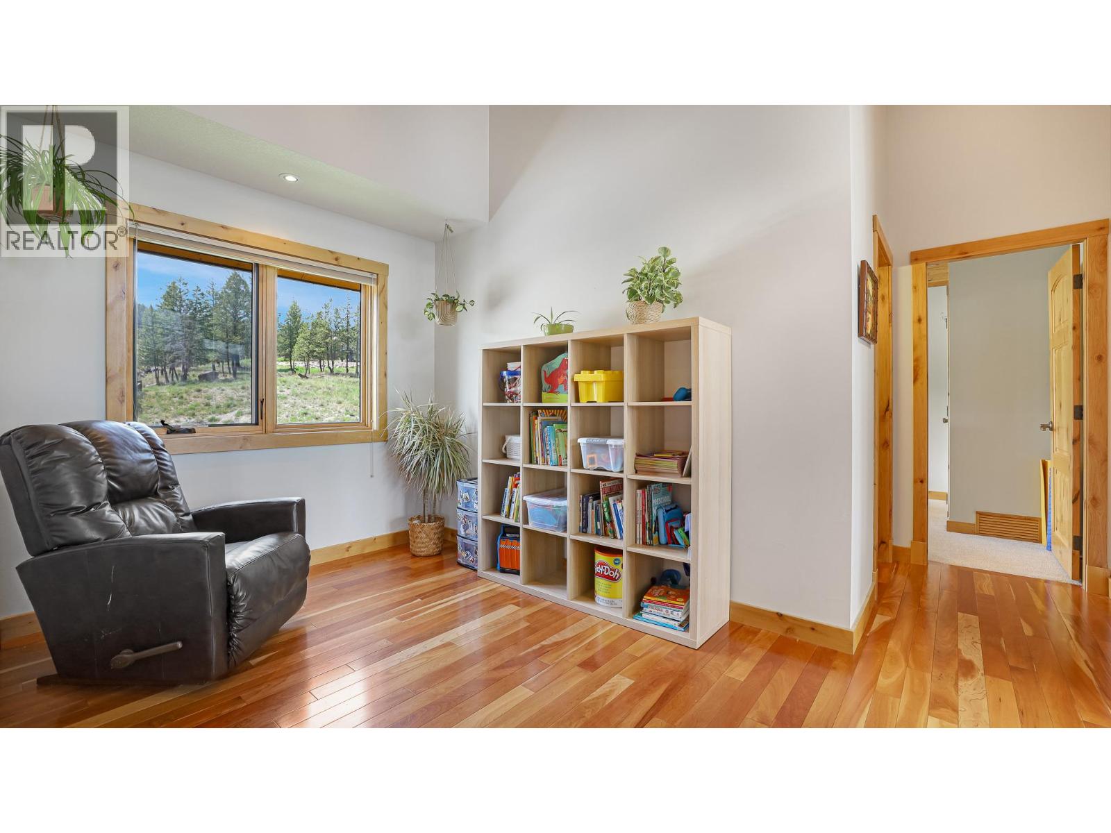 1910 PINERIDGE DRIVE - 24