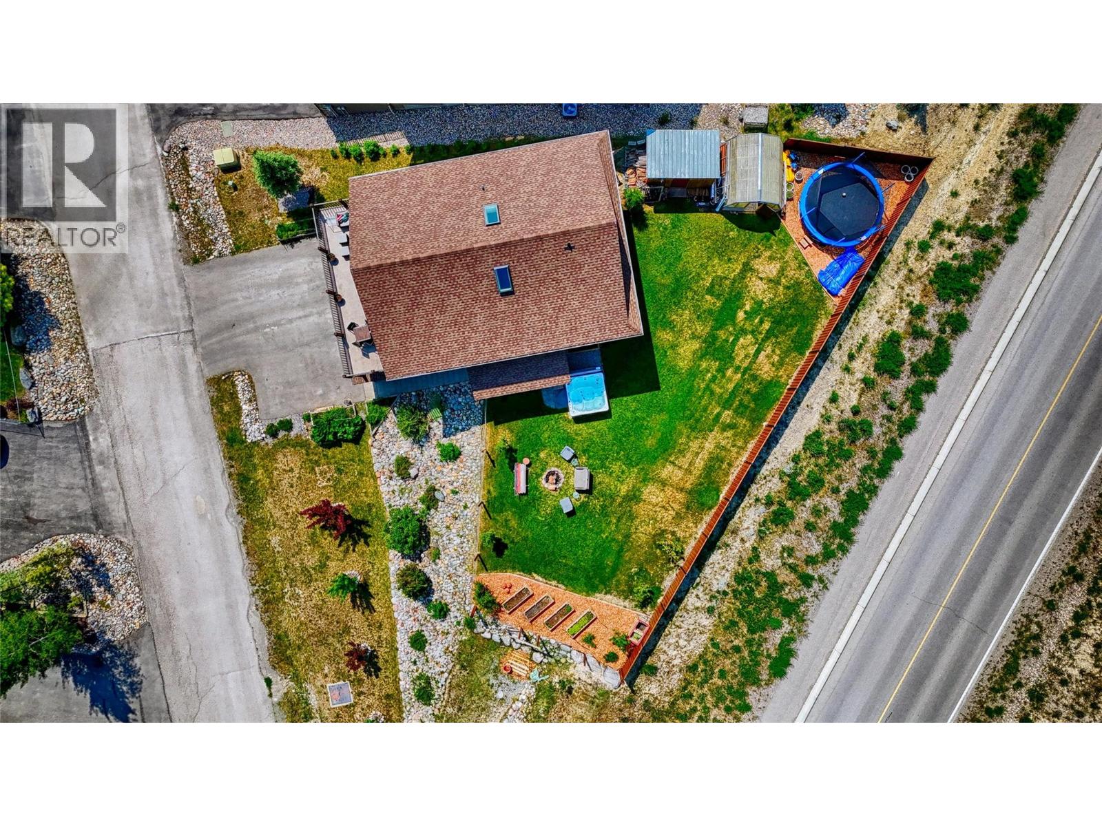 1910 PINERIDGE DRIVE - 56