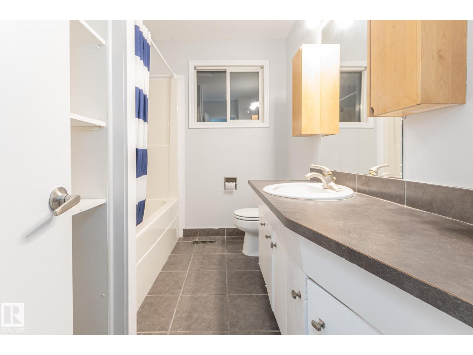 13524 66 ST NW, Edmonton