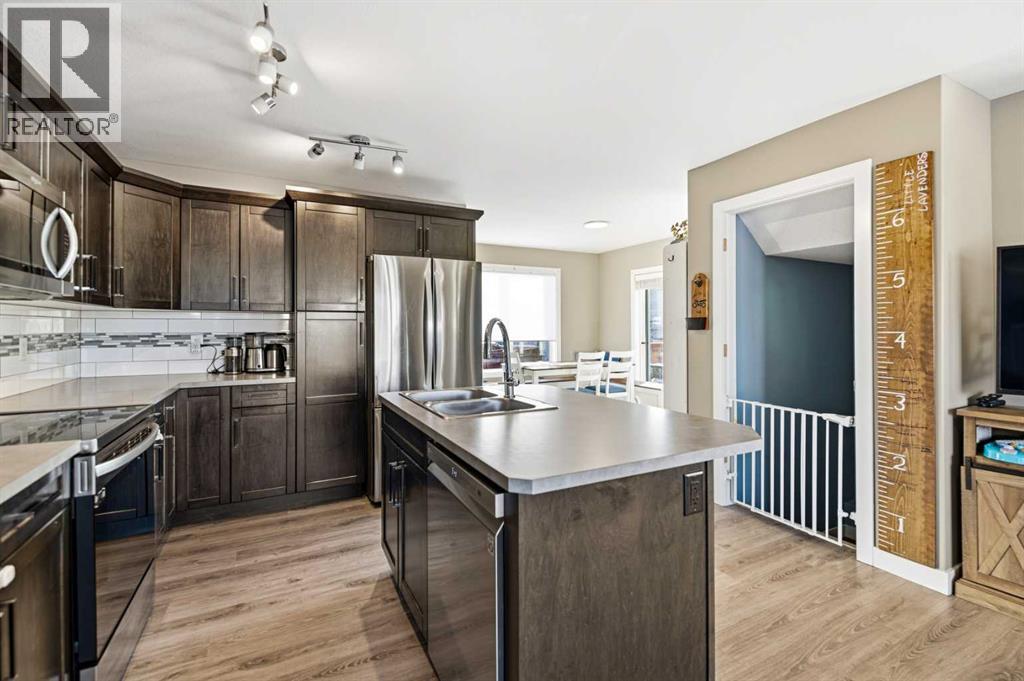 25 Hawthorn Place, Sylvan Lake