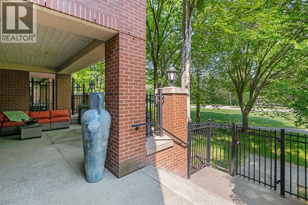 Single Family House for Sale in   PRINCETON Way SW Eau Claire Calgary 