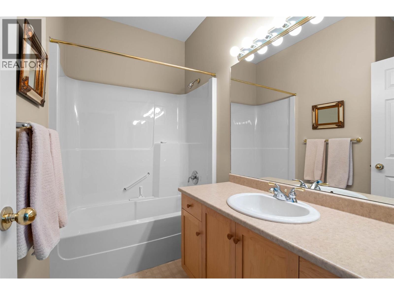 650 Harrington Road Unit# 32, Kamloops