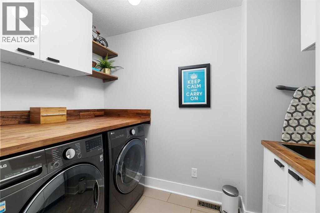 Single Family House for Sale in  Royal Birch Park NW Royal Oak Calgary 