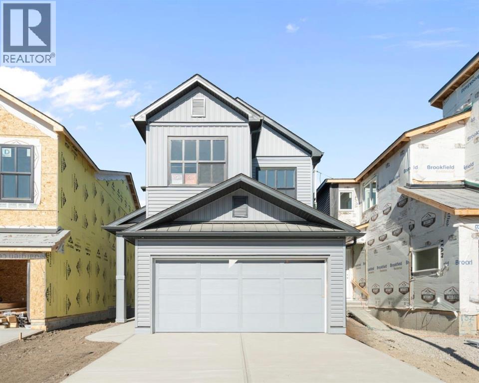 Single Family House for Sale in  Lucas Gardens NW Livingston Calgary 