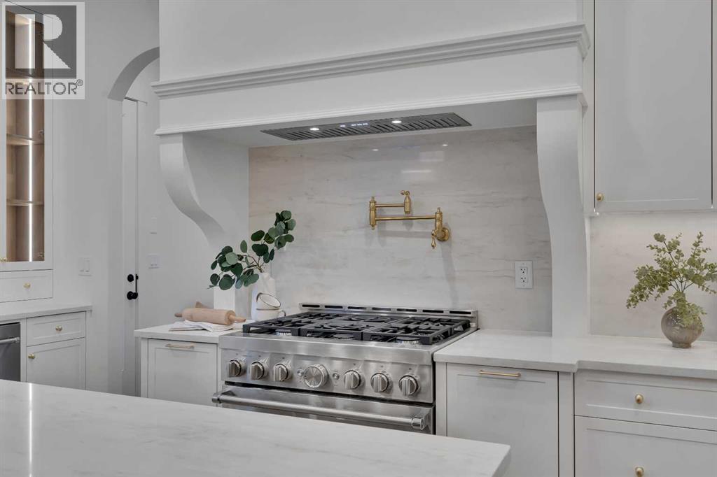 Single Family House Bungalow for Sale in  Roselake Street NW Rosemont Calgary 