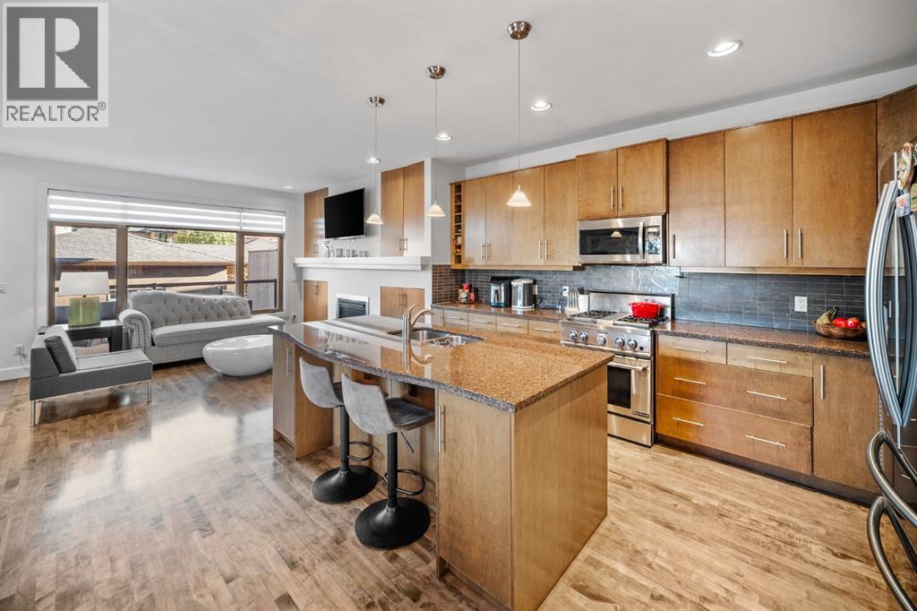 Single Family House for Sale in   Street NW Parkdale Calgary 