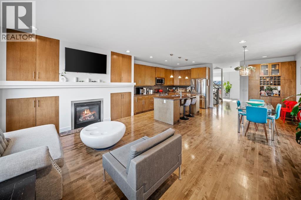 Single Family House for Sale in   Street NW Parkdale Calgary 