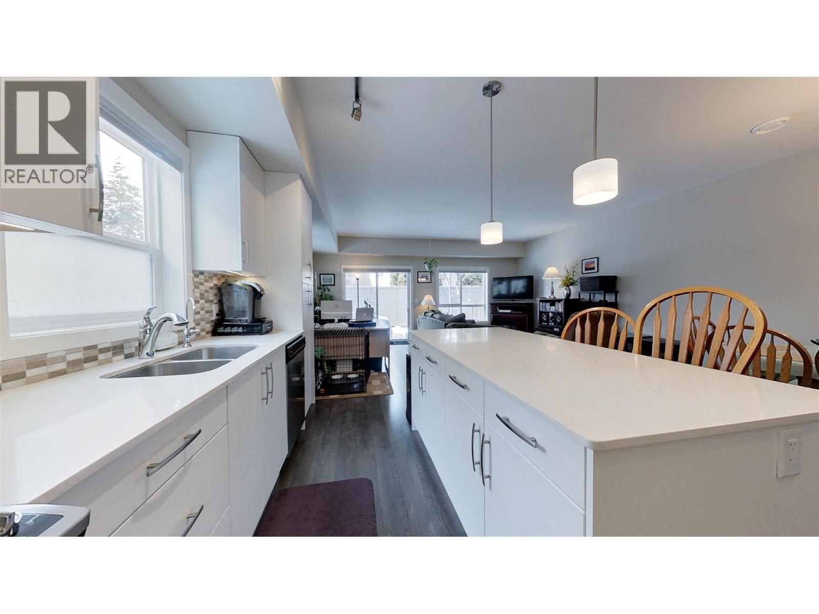 76 680 Old Meadows Road, Kelowna