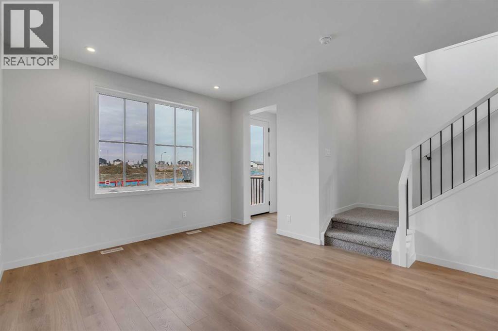 Single Family House for Sale in  Rangeview Drive SE Rangeview Calgary 