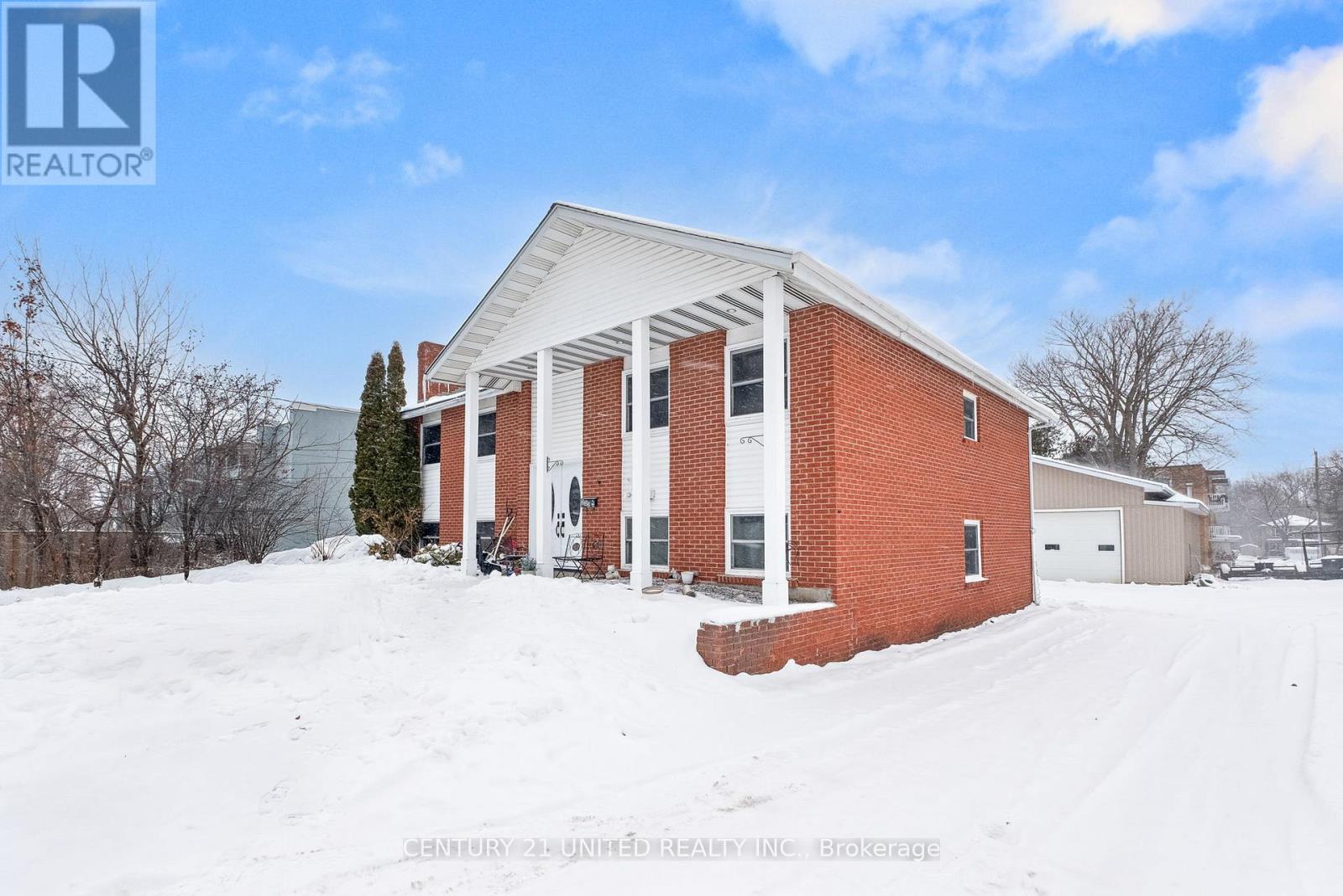 232 QUEEN STREET - Photo 4 of 25, Cobourg, Ontario