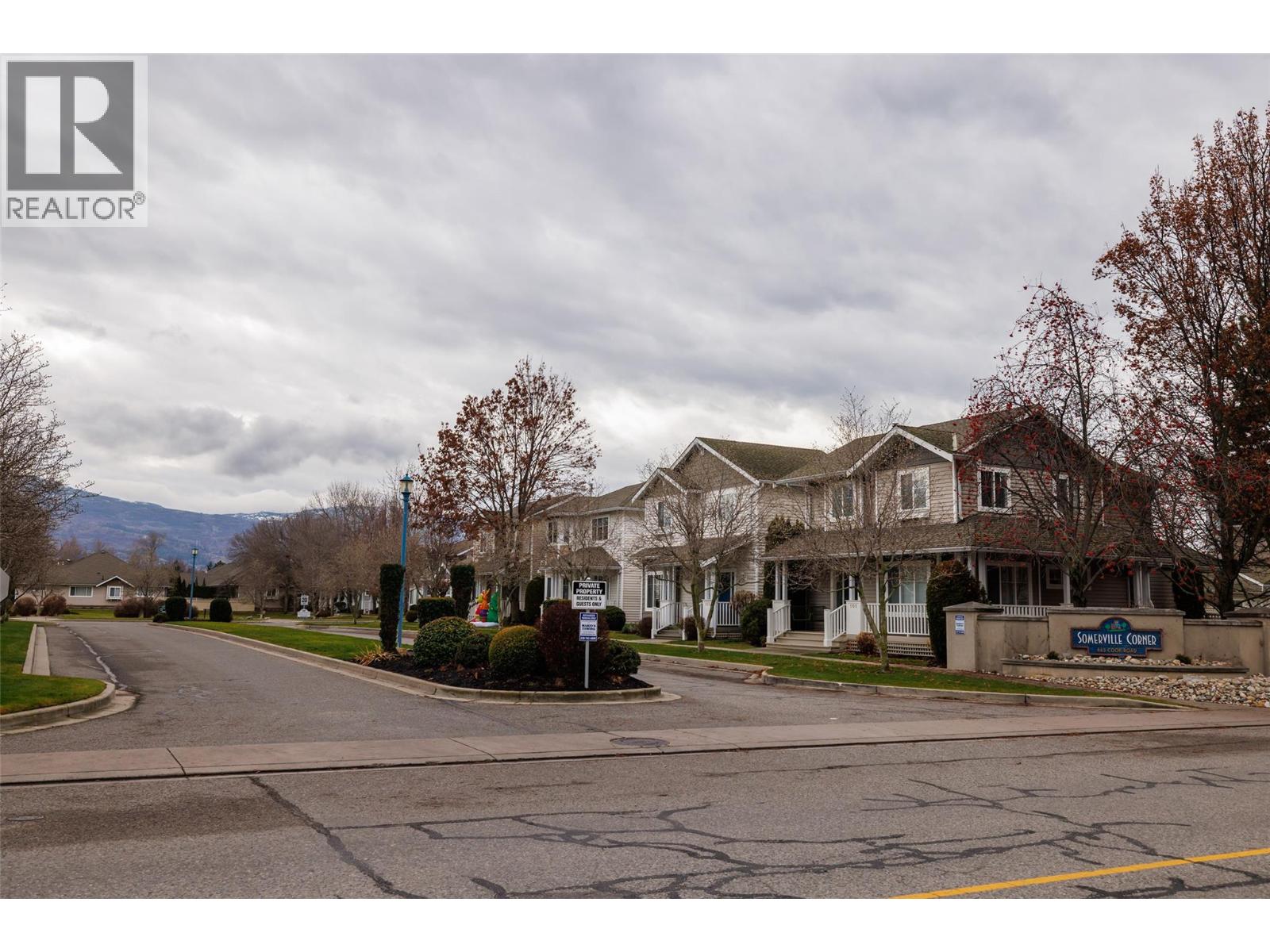 413 665 Cook Road, Kelowna