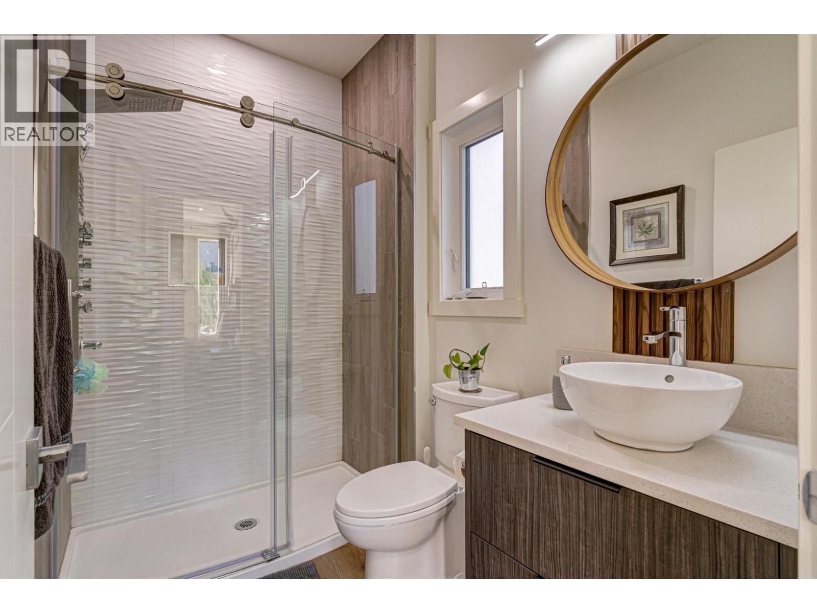 4 SUNSET Lane, Fernie