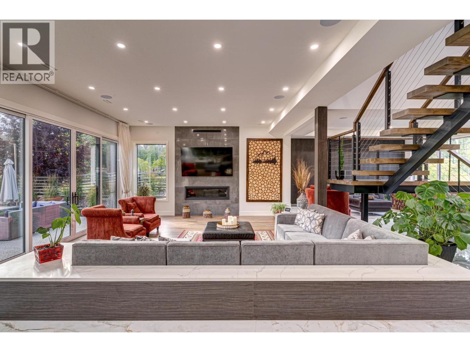 4 SUNSET Lane, Fernie