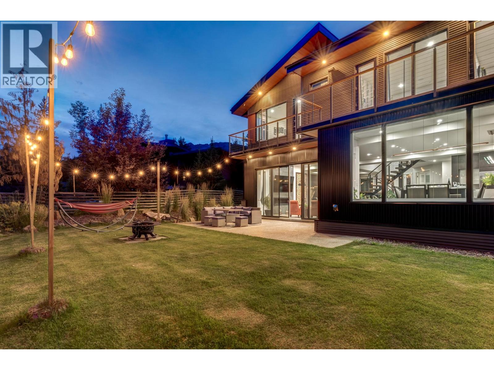 4 SUNSET Lane, Fernie