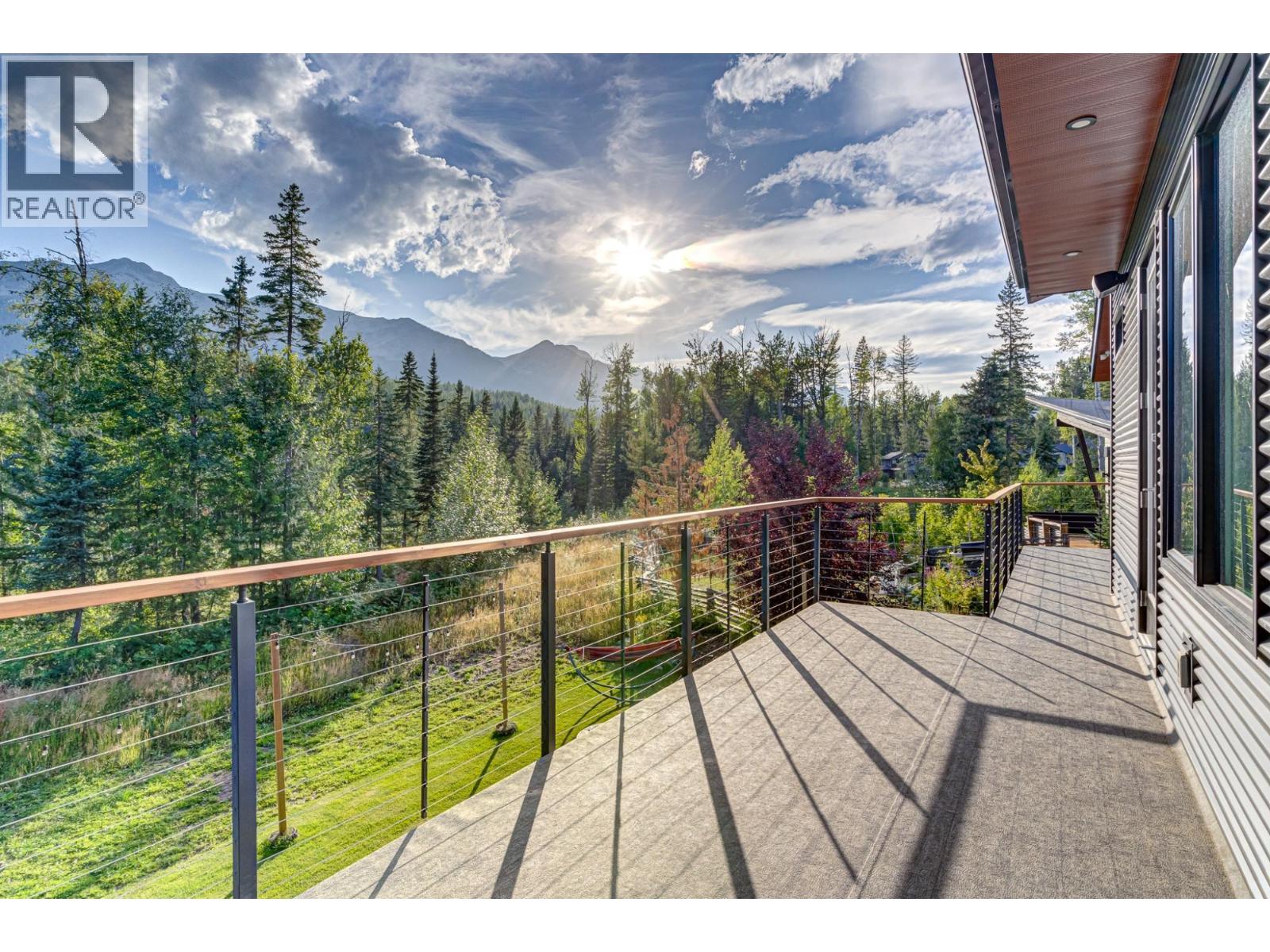 4 SUNSET Lane, Fernie