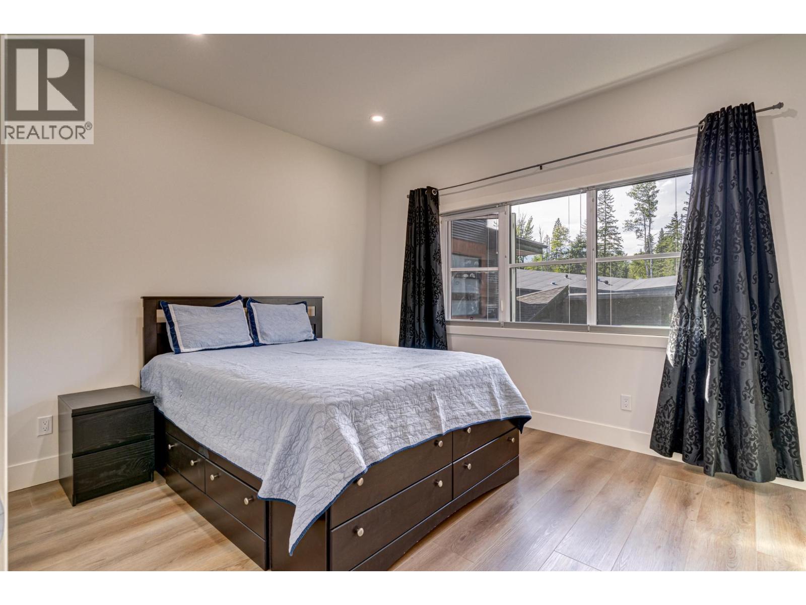 4 SUNSET Lane, Fernie