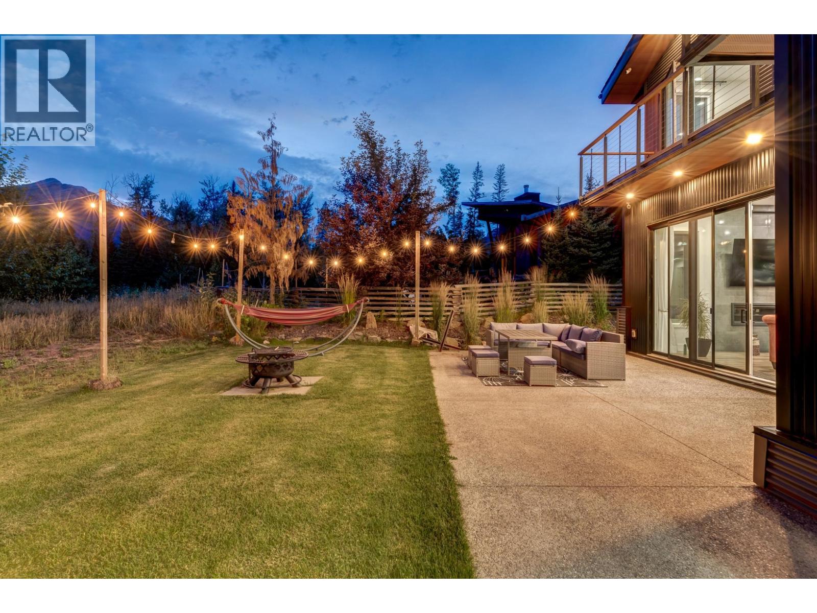 4 SUNSET Lane, Fernie