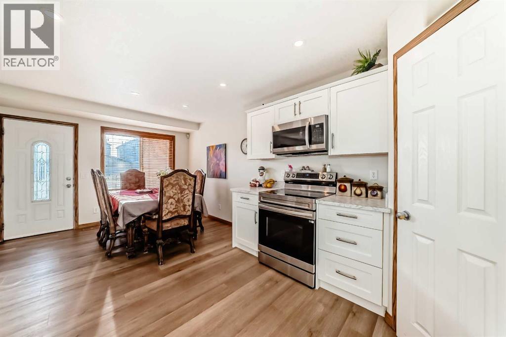 Single Family House for Sale in  Everstone Boulevard SW Evergreen Calgary 