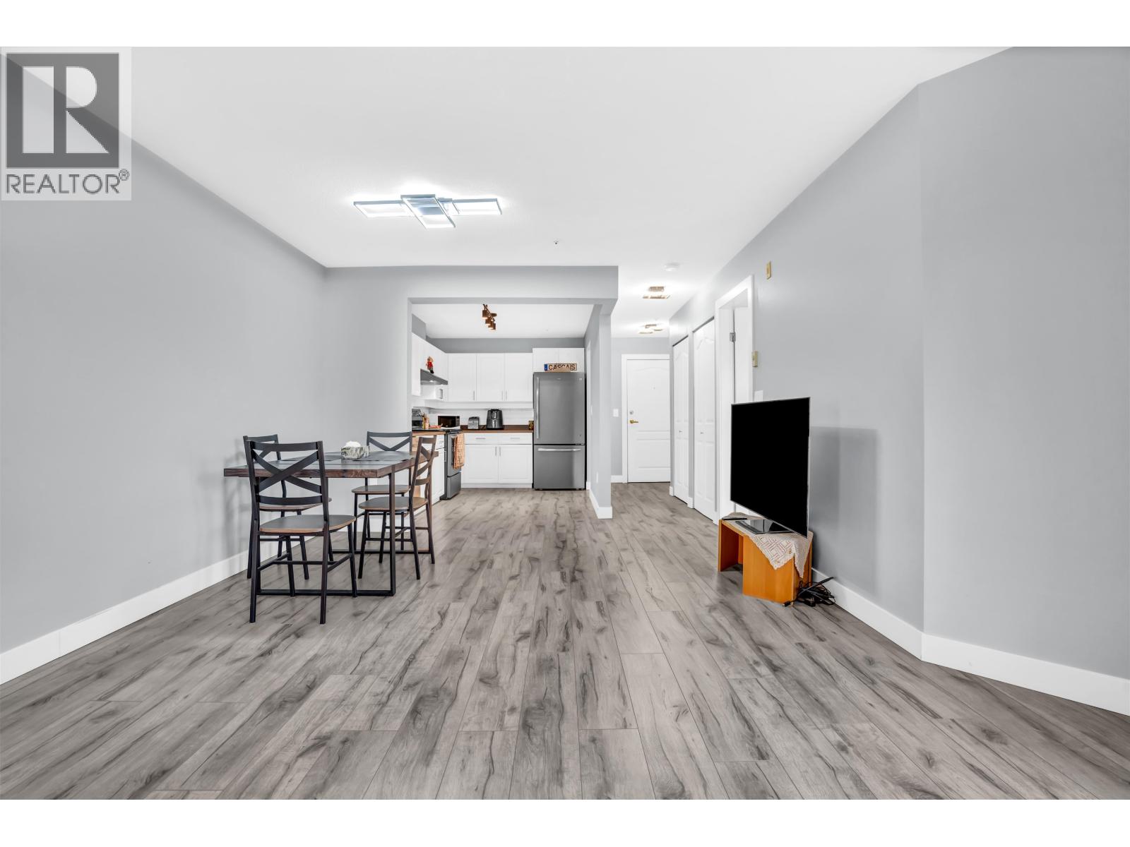 301 1655 GRANT AVENUE, Port Coquitlam