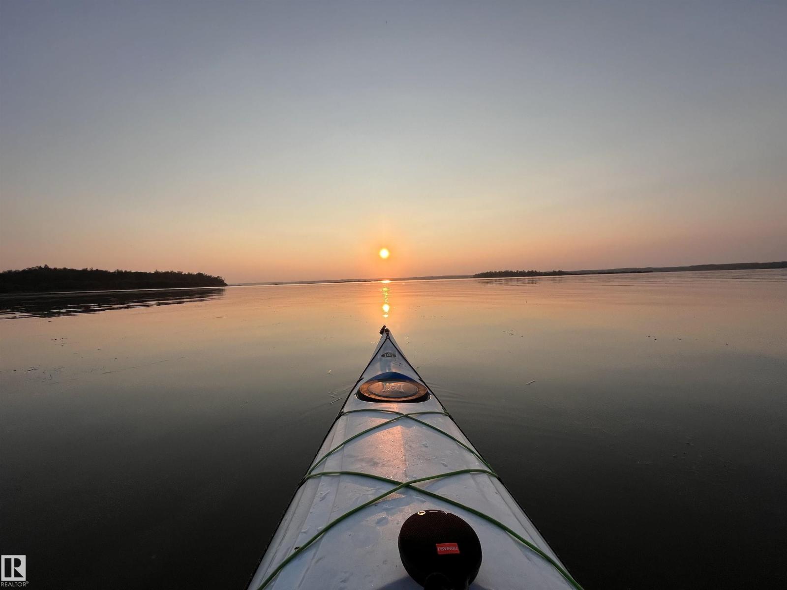 26 Pine CR, Rural Parkland County