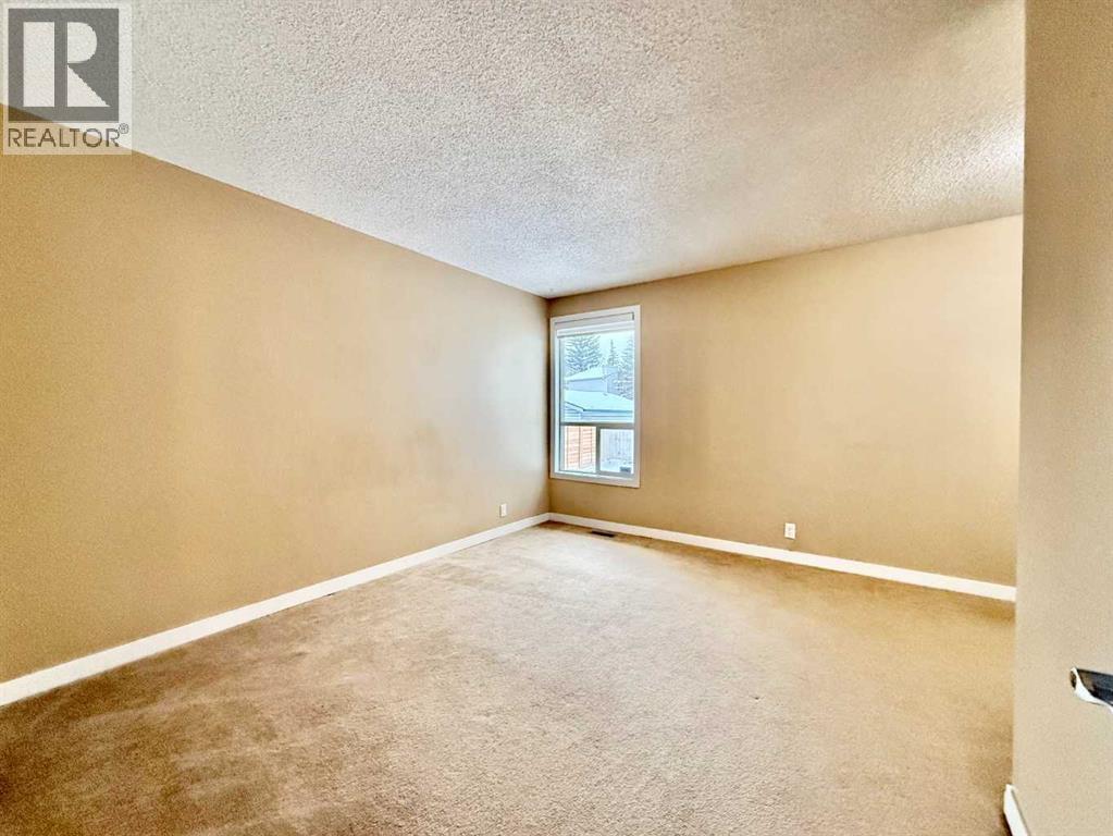 Single Family House for Sale in  Ranchview Court NW Ranchlands Calgary 