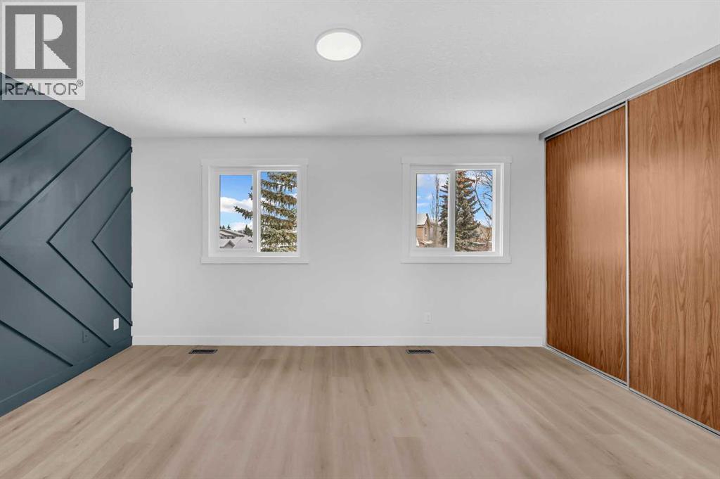 Single Family House for Sale in  Erin Ridge Road SE Erin Woods Calgary 