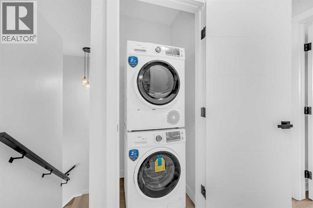 Single Family House for Sale in  Erin Ridge Road SE Erin Woods Calgary 