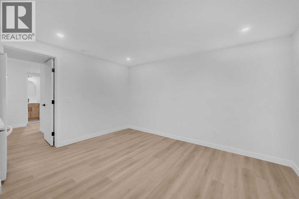 Single Family House for Sale in  Erin Ridge Road SE Erin Woods Calgary 